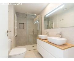 DÚPLEX DE 3 HABITACIONES CON TERRAZA DE 50 M2 A 15 METROS DE LA RAMBLA DE