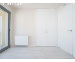 DÚPLEX DE 3 HABITACIONES CON TERRAZA DE 50 M2 A 15 METROS DE LA RAMBLA DE