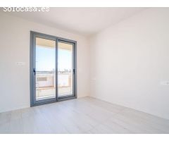 DÚPLEX DE 3 HABITACIONES CON TERRAZA DE 50 M2 A 15 METROS DE LA RAMBLA DE