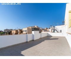 DÚPLEX DE 3 HABITACIONES CON TERRAZA DE 50 M2 A 15 METROS DE LA RAMBLA DE