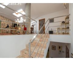 GRAN DÚPLEX EN EL CENTRO DE FIGUERES.