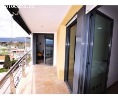 Ático en 1º línea con solárium, preciosas vistas y licencia turística.