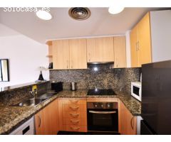 Ático en 1º línea con solárium, preciosas vistas y licencia turística.