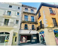 EDIFICIO DE 4 PLANTAS EN EL CENTRO DE FIGUERES.