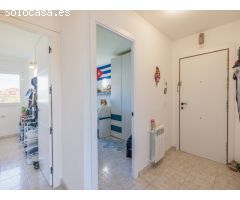 Espacio, luz y comodidad a tu alcance, en la zona Cruz de la Mano de Figueres.