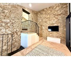 ¡Fantástica casa reformada en el centro de Avinyonet de Puigventós!
