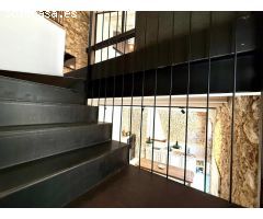 ¡Fantástica casa reformada en el centro de Avinyonet de Puigventós!