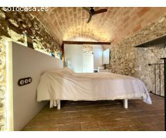¡Fantástica casa reformada en el centro de Avinyonet de Puigventós!