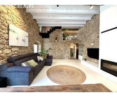 ¡Fantástica casa reformada en el centro de Avinyonet de Puigventós!