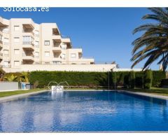 Ático en 1º línea con solárium, preciosas vistas y licencia turística.