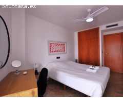 Ático en 1º línea con solárium, preciosas vistas y licencia turística.