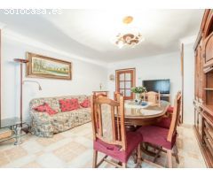 Piso de 4 habitaciones en Figueres.