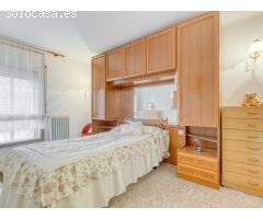 Piso de 4 habitaciones en Figueres.