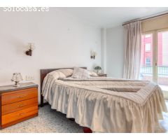 Piso de 4 habitaciones en Figueres.