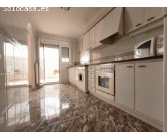 Amplio piso de 3 hab y 2 terrazas bien situado en la Villa