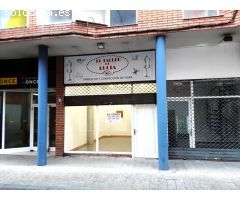 Local a pie de calle, a pocos metros de la plaza de la Palmera