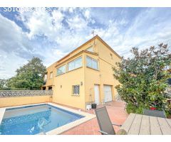 Oportunidad casa apareada con piscina y jardin Figueres