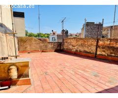 EDIFICIO DE 4 PLANTAS EN EL CENTRO DE FIGUERES.