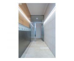 DÚPLEX DE 3 HABITACIONES CON TERRAZA DE 50 M2 A 15 METROS DE LA RAMBLA DE