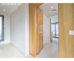 DÚPLEX DE 3 HABITACIONES CON TERRAZA DE 50 M2 A 15 METROS DE LA RAMBLA DE