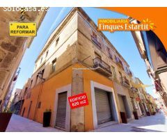 Edificio en venta en pleno centro de Torroella de Montgrí.