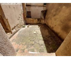 Edificio en venta en pleno centro de Torroella de Montgrí.