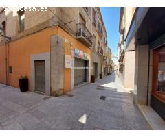 Edificio en venta en pleno centro de Torroella de Montgrí.
