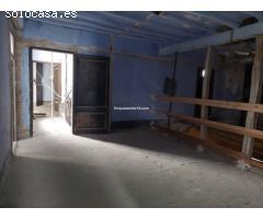 Edificio en venta en pleno centro de Torroella de Montgrí.