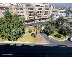 ÁTICO CON TERRAZA DESCUBIERTA, TRASTERO Y PISCINA EN TORREVIEJA