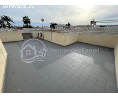 Casa adosada planta baja con solárium y aparcamiento en Torrevieja