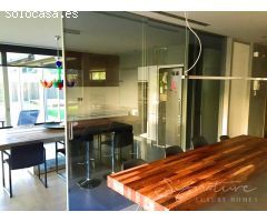 Unifamiliar de diseño con piscina en El Golf-Can Trabal (Sant Cugat)