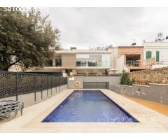 Ático dúplex con dos terrazas y zona comunitaria en lEixample (Sant Cugat)