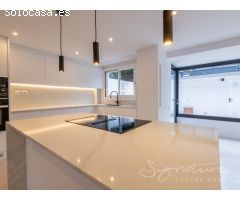 Lujosa villa a estrenar con piscina y jardín privado en Golf-Can Trabal (Sant