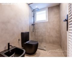 Lujosa villa a estrenar con piscina y jardín privado en Golf-Can Trabal (Sant