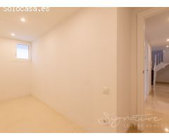 Lujosa villa a estrenar con piscina y jardín privado en Golf-Can Trabal (Sant