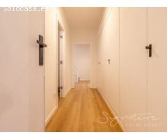 Lujosa villa a estrenar con piscina y jardín privado en Golf-Can Trabal (Sant