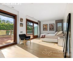 Lujosa unifamiliar con piscina y jardín privado en El Golf - Can Trabal (Sant