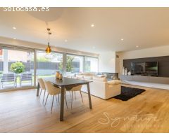 Lujosa planta baja en venta con jardín privado y zona comunitaria de pocos