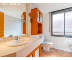 Adosada de grandes dimensiones y en perfecto estado de conservación en Mirasol