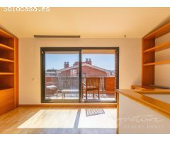 Adosada de grandes dimensiones y en perfecto estado de conservación en Mirasol