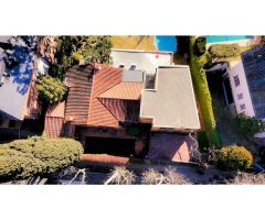Lujosa villa en perfecto estado de conservación en venta en lArxiu (Sant Cugat)