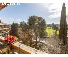 Lujoso ático dúplex con vistas de ensueño en Centre-Estació (Sant Cugat)