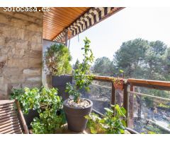 Lujoso ático dúplex con vistas de ensueño en Centre-Estació (Sant Cugat)