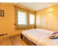 Lujoso ático dúplex con vistas de ensueño en Centre-Estació (Sant Cugat)