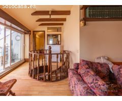 Lujoso ático dúplex con vistas de ensueño en Centre-Estació (Sant Cugat)