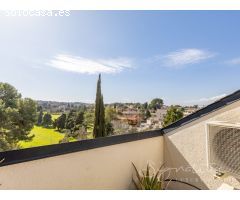 Lujoso ático dúplex con vistas de ensueño en Centre-Estació (Sant Cugat)