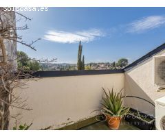 Lujoso ático dúplex con vistas de ensueño en Centre-Estació (Sant Cugat)