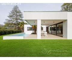 Unifamiliar a estrenar de obra nueva a estrenar con piscina y vistas de ensueño