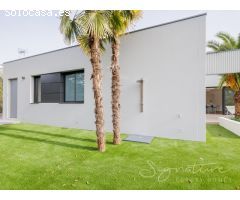Unifamiliar a estrenar de obra nueva a estrenar con piscina y vistas de ensueño