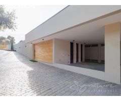 Unifamiliar a estrenar de obra nueva a estrenar con piscina y vistas de ensueño